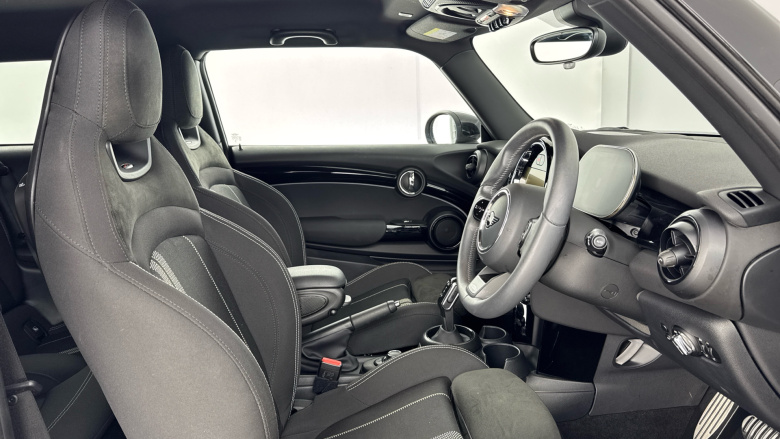 MINI Hatchback 1.5 Cooper Sport 3dr Auto Petrol Hatchback